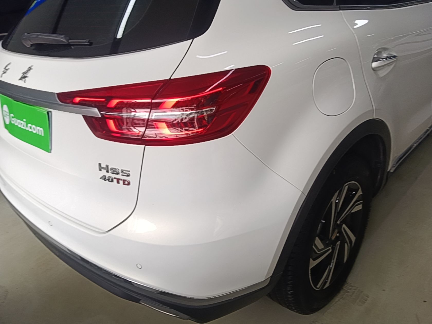 Hongqi HS5 2022 Revised Version 2.0T Smart Connect Flagship Edition — снимка 9
