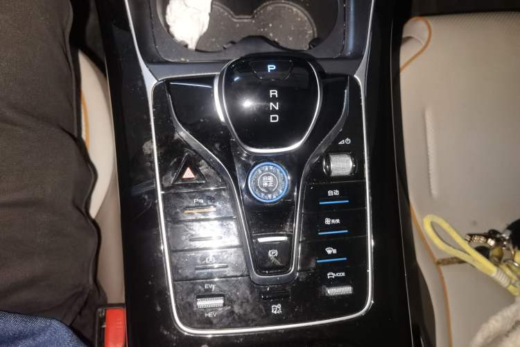 Used BYD Qin PLUS 2024 HONOR Edition DM-i 55KM Beyond Model
