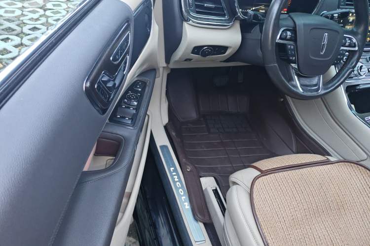 Used Lincoln Continental 2019 2.0T Two-Wheel Drive Prestige Version China VI Standard