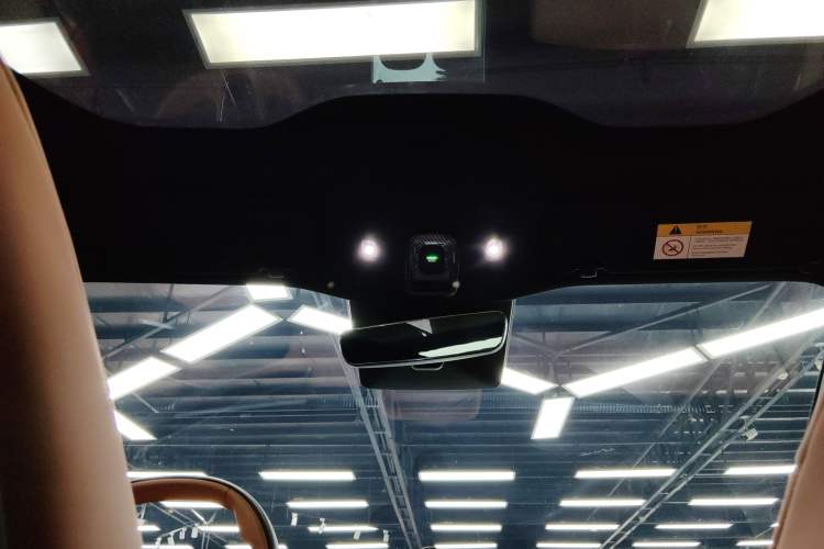 Used Nio ET5T 2024 75kWh Touring Headliner