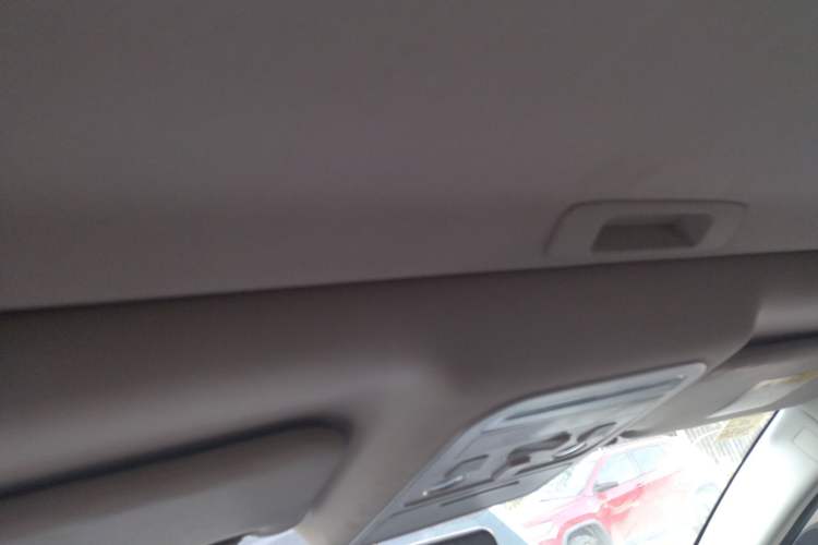 Used FORTHING Joyear X5 2017 Enjoy Series 1.6L CVT Luxury Model