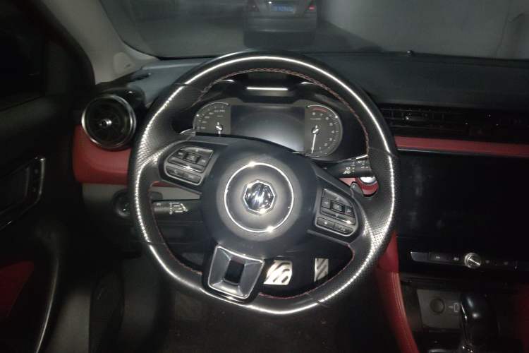 Used MG 6 2019 20T Automatic Trophy Competition Edition + BOSE Luxury Sound System Package Steering Wheel