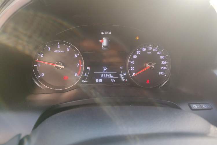 Used Honda Avancier 2017 240TURBO Two-Wheel Drive Elite Edition Odometer Close Up