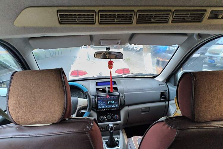 Used BAIC Weiwang M20 2014 1.5L practical type BJ415A Headliner