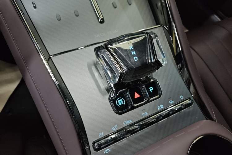 Used Denza Z9GT 2024 1100 Four-Wheel Drive Max Edition