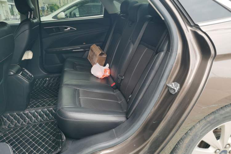 Used Ford Taurus 2016 EcoBoost 180 Luxury Model