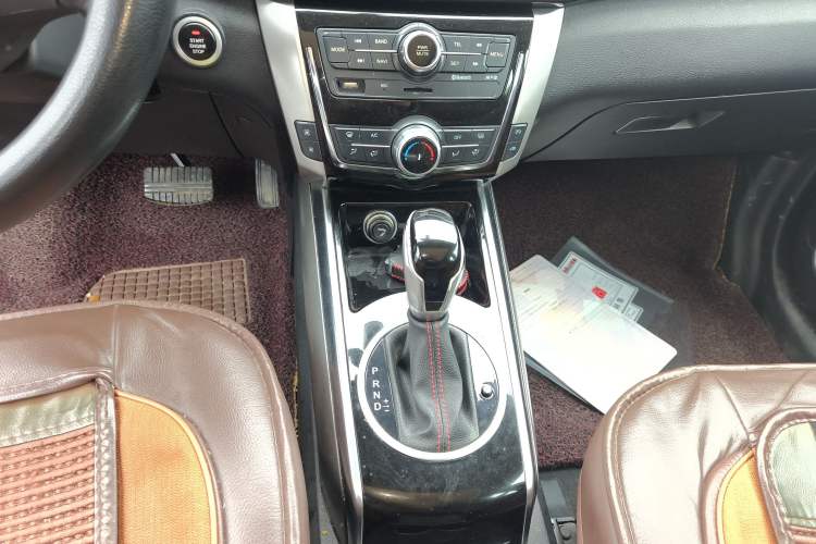 Used Zotye Domy X5 2015 1.5T CVT ZhiXian Trim China V Standard