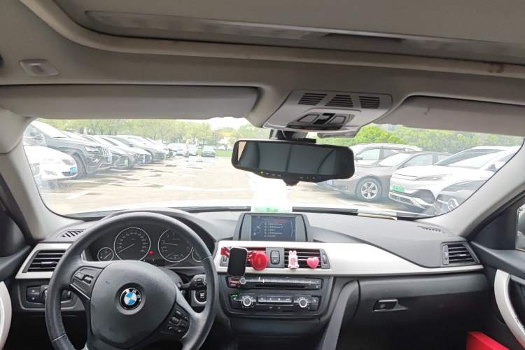 Used BMW 3 Series 2015 316Li Fashion Model Headliner