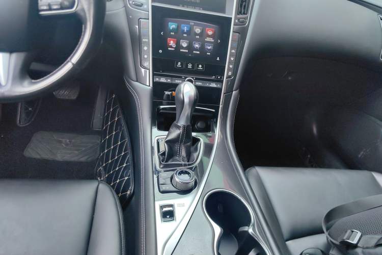 Used Infiniti Q50L 2015 2.0T Comfort Edition