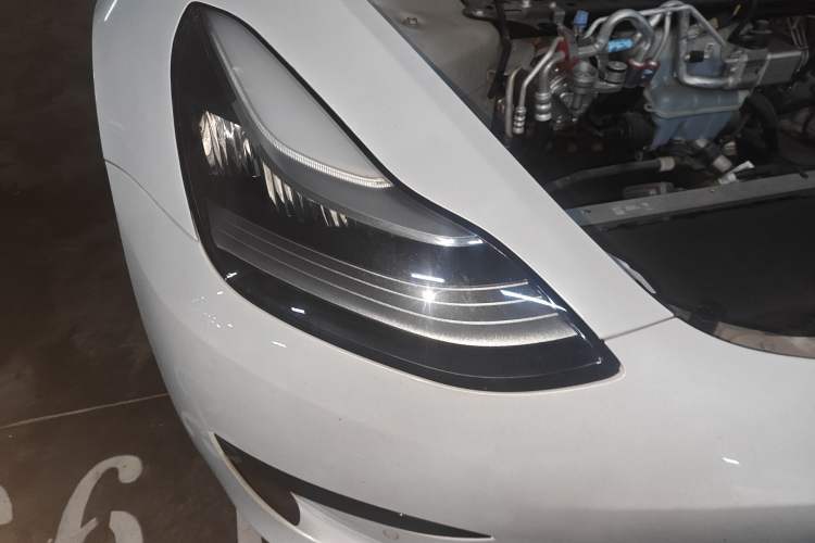 Used Tesla Model 3 2019 Standard Range Rear-Drive Upgraded Version Right Front Headlight
