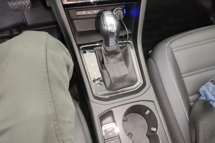 Used Volkswagen Touran 2018 Volkswagen Touran L 280TSI DSG Comfort Edition 7 Seats China VI Standard