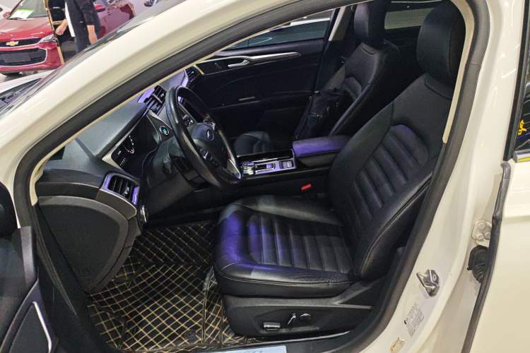 Used Ford Mondeo 2017 EcoBoost 180 Stylish Model Left Front Seat