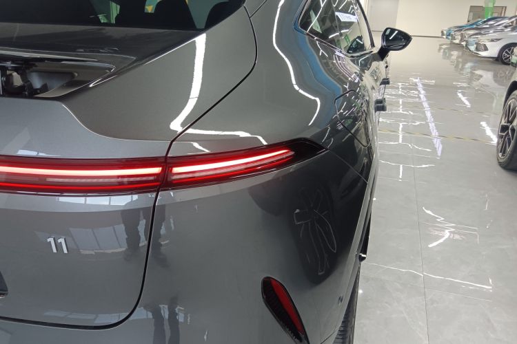 Used Avatr 11 2025 Ultra Extended-Range Edition