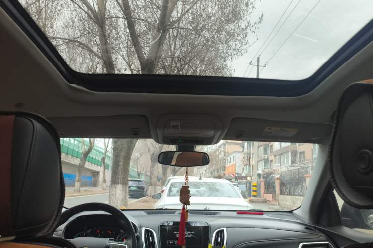 Used Chevrolet Equinox 2017 RS 550T Automatic All-Wheel-Drive Boundary Edition Headliner