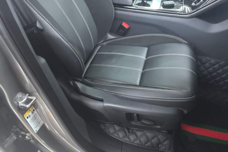 Used Land Rover Range Rover Velar 2018 P380 R-DYNAMIC SE