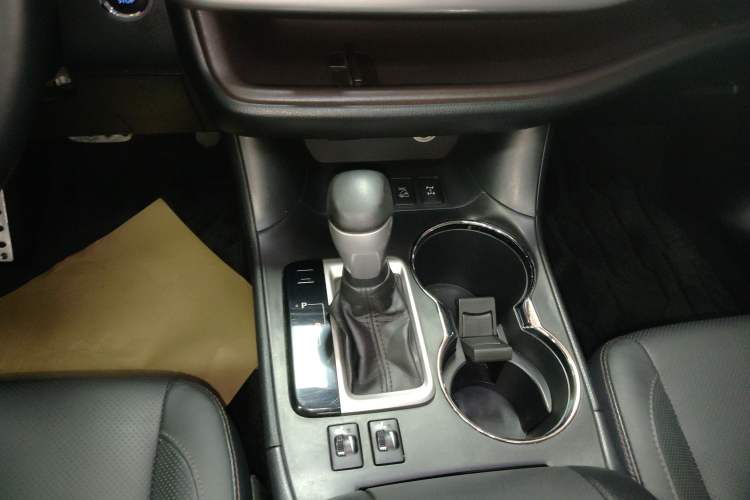 Used Toyota Highlander 2015 2.0T Four-Wheel Drive Luxury Edition 7-Seater