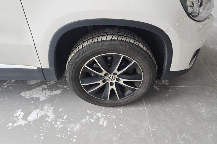 Used Volkswagen Tiguan 2016 300TSI Automatic Two-Wheel Drive Luxury Edition Right Front Wheel Hub