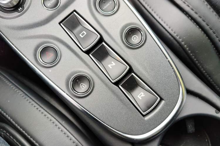 Used McLaren GT 2019 4.0T Standard Edition Gear Lever