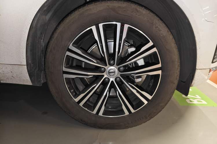 Used Volvo XC60 2022 B5 4x4 Smart Luxury Edition
