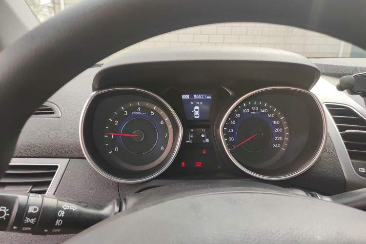 Used Hyundai Elantra (5th Generation / Langdong) 2015 1.6L Manual Leading Model Instrument Cluster