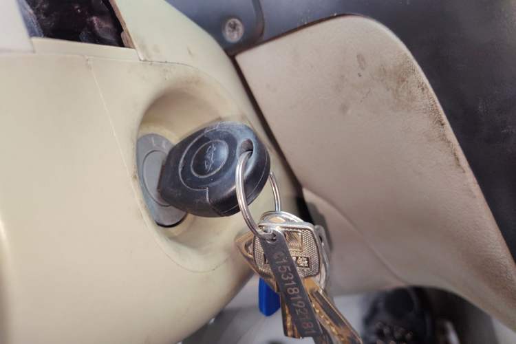 Used Chery QQ3 2012 Stylish Edition 1.0L Manual Start-Up Model
