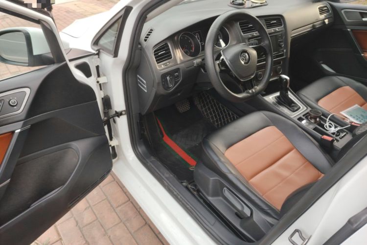 Used Volkswagen Golf 2015 1.4TSI Automatic Comfort Model