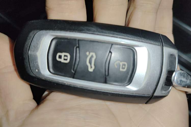 Used Geely Auto Emgrand GT 2015 2.4L Comfort Model