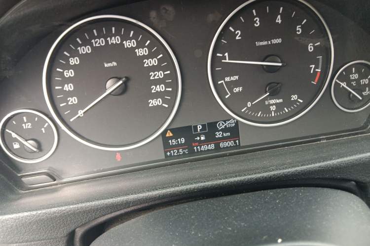 Used BMW 3 Series 2016 316i Fashion Model
