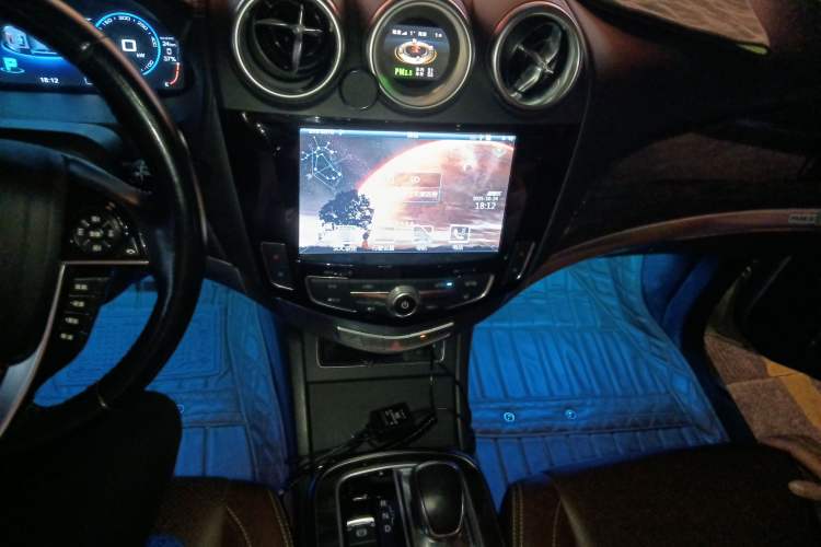 Used BYD Tang New Energy 2015 2.0T Four-Wheel-Drive Flagship Model