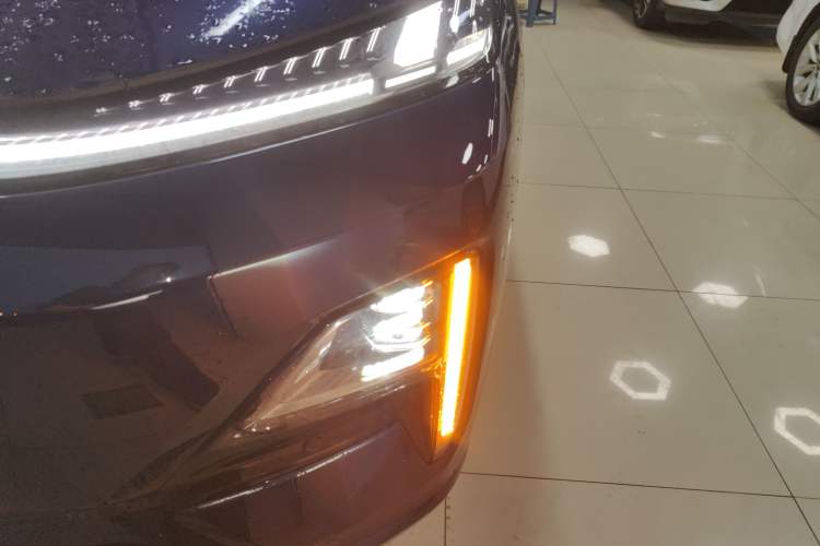 Used Deepal S09 2025 Four-Wheel Drive Ultra+ Custom Edition Left Front Headlight