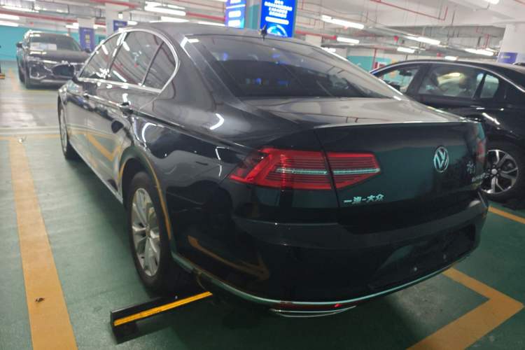 Used Volkswagen Magotan 2019 330TSI DSG Luxury Version China VI Standard Rear Left 45 Deg