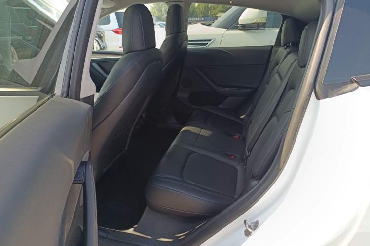 Used Tesla Model Y 2021 Revised Version 2 Long-Range All-Wheel-Drive Edition