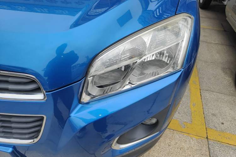 Used Chevrolet Trax 2014 1.4T Automatic Two-Wheel Drive Comfort Version Left Front Headlight