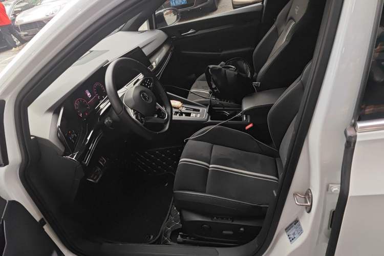 Used Volkswagen Golf 2021 280TSI DSG R-Line Left Front Seat