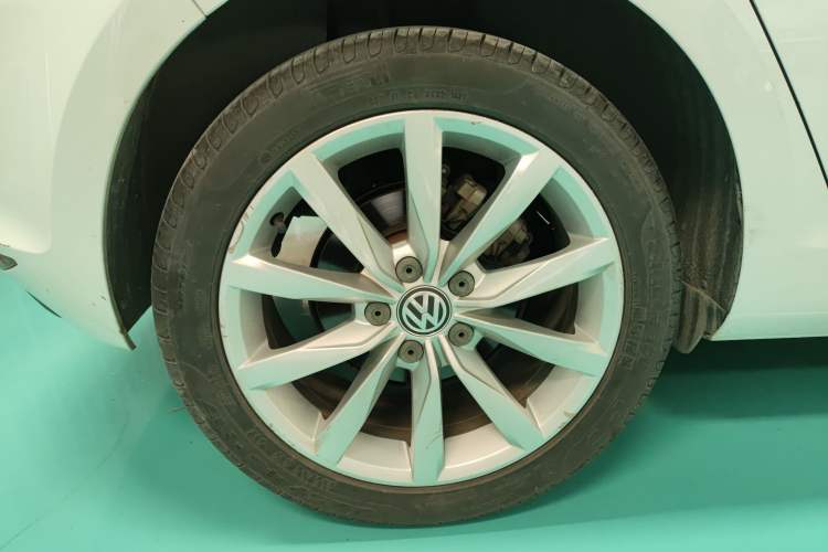 Used Volkswagen Golf 2015 1.4TSI Automatic Flagship Model
