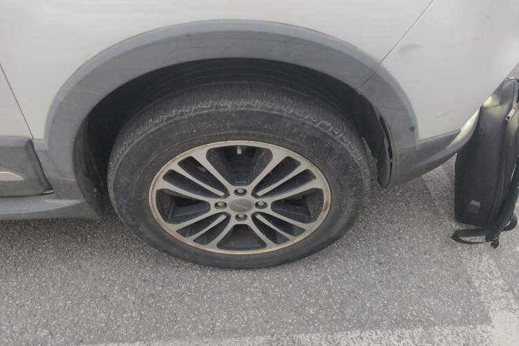 Used Haval H1 2015 1.5L Manual Luxury Model
