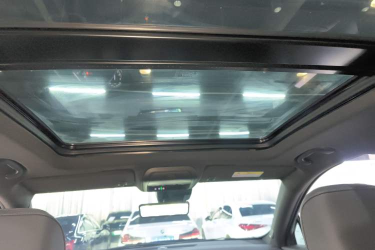 Used Cadillac XT4 2022 28T Two-Wheel Drive Prestige Version