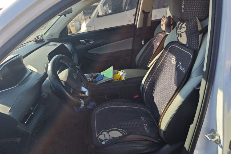 Used CHANGAN NEVO Q05 2024 Truly Delicious Version 125" Beyond-Performance Model CATL
