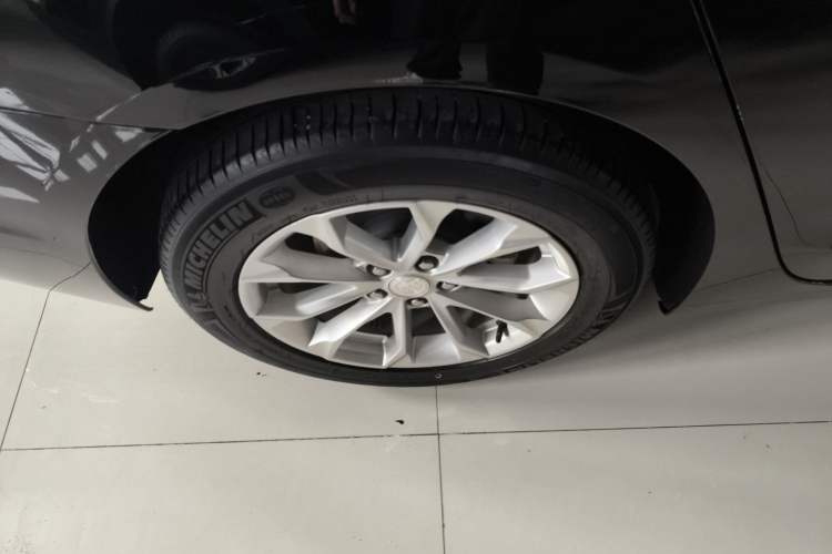 Used Buick LaCrosse 2021 552T Luxury Version Exterior 5