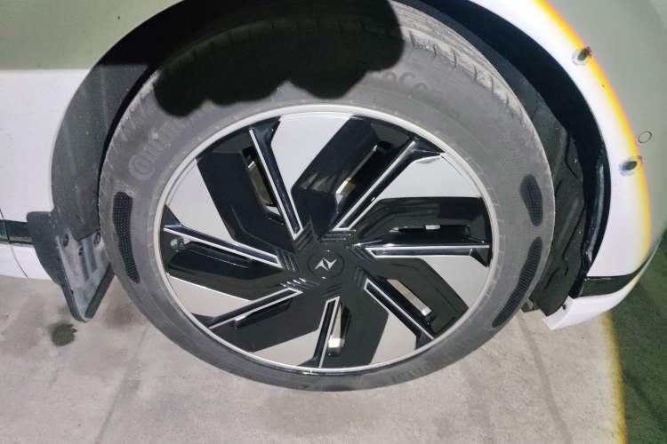 Used Dongfeng eπ eπ008 2024 636Max All-Electric Version 6 Seats