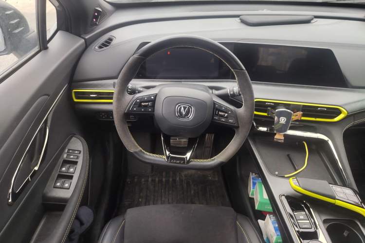 Used CHANGAN UNI-T 2022 1.5T Prestige Version
