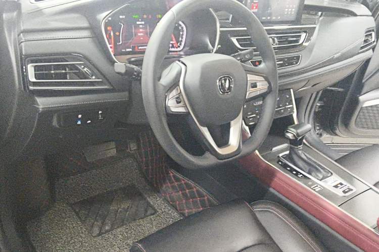 Used CHANGAN CS75 2022 Blue Whale Edition 1.5T DCT Prestige Model
