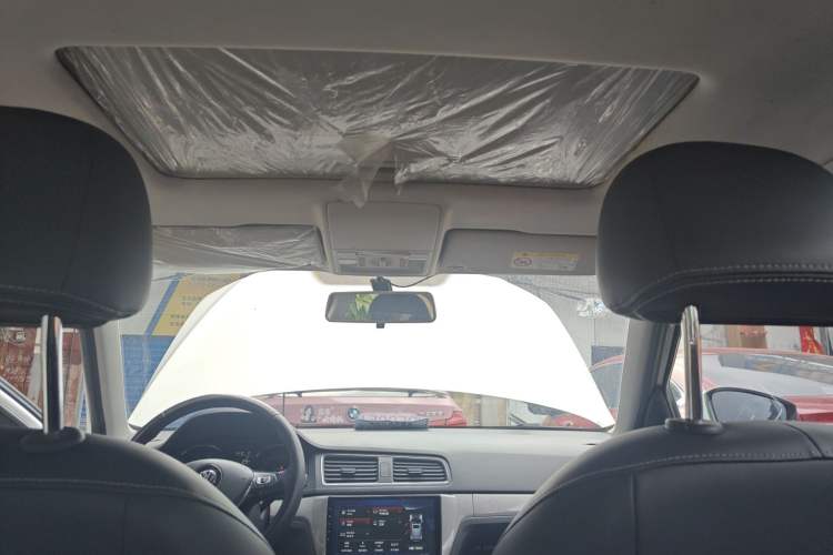 Used Volkswagen Lavida 2017 1.6L Automatic Comfort Edition Headliner