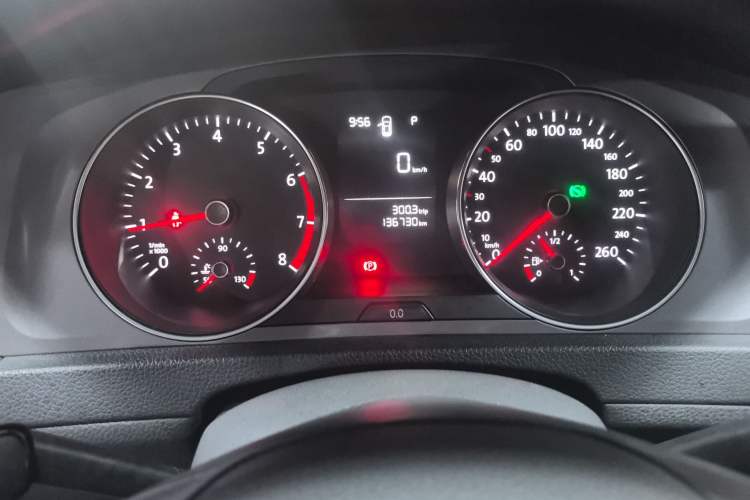 Used Volkswagen Golf 2015 1.6L Automatic Fashion Model