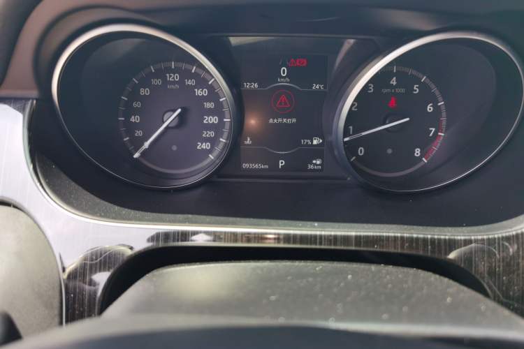 Used Land Rover Discovery Sport 2019 240 PS SE Version China V Standard Odometer Close Up