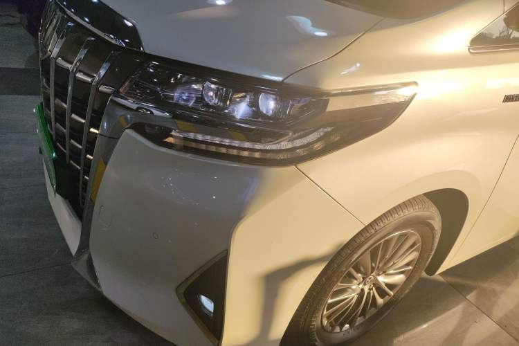 Used Toyota Alphard 2021 Dual-Engine 2.5L Prestige Edition