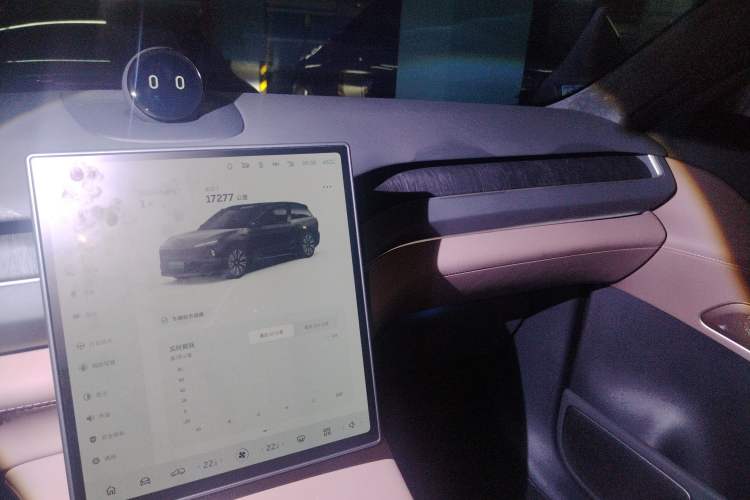 Used Nio ES8 2024 75 kWh Executive Edition