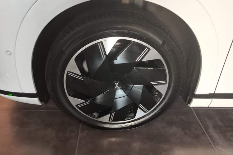 Used XPeng X9 2024 640 All-Wheel Drive High-Performance Max
