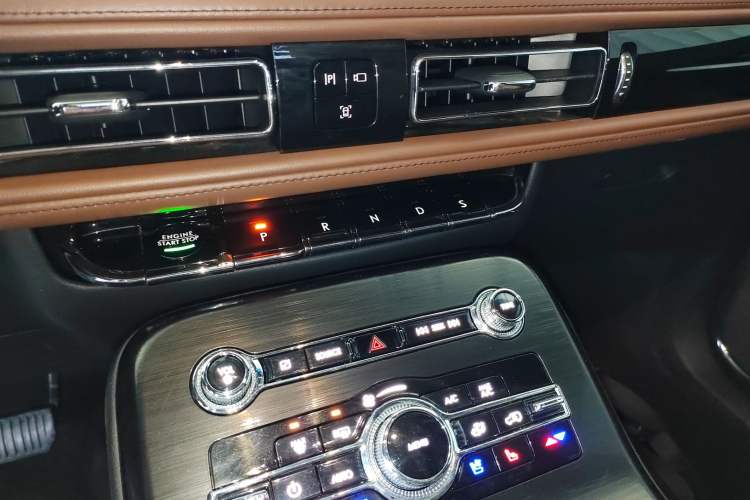 Used Lincoln Nautilus 2021 2.0T Four-Wheel Drive Luxury Edition
