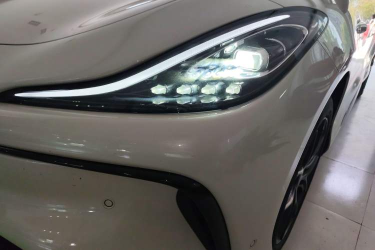 Used IM LS6 2023 Max Standard Edition
